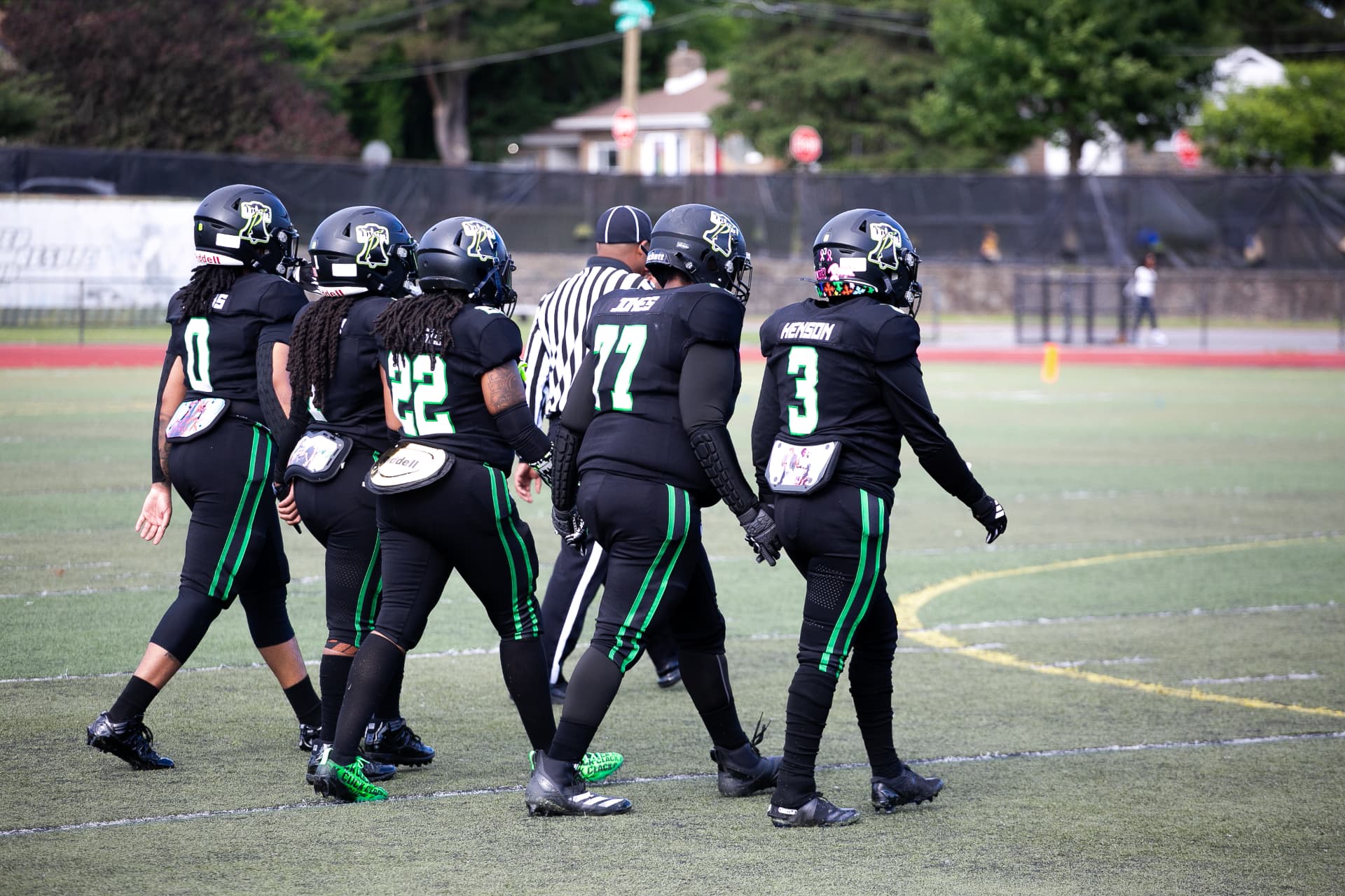 Phantomz defense walks onto the field
